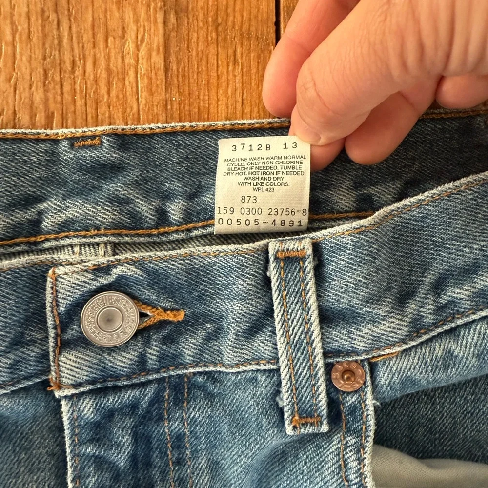 LEVIS 505 regular fit straight leg blue jeans W 32 - Picture 6 of 8